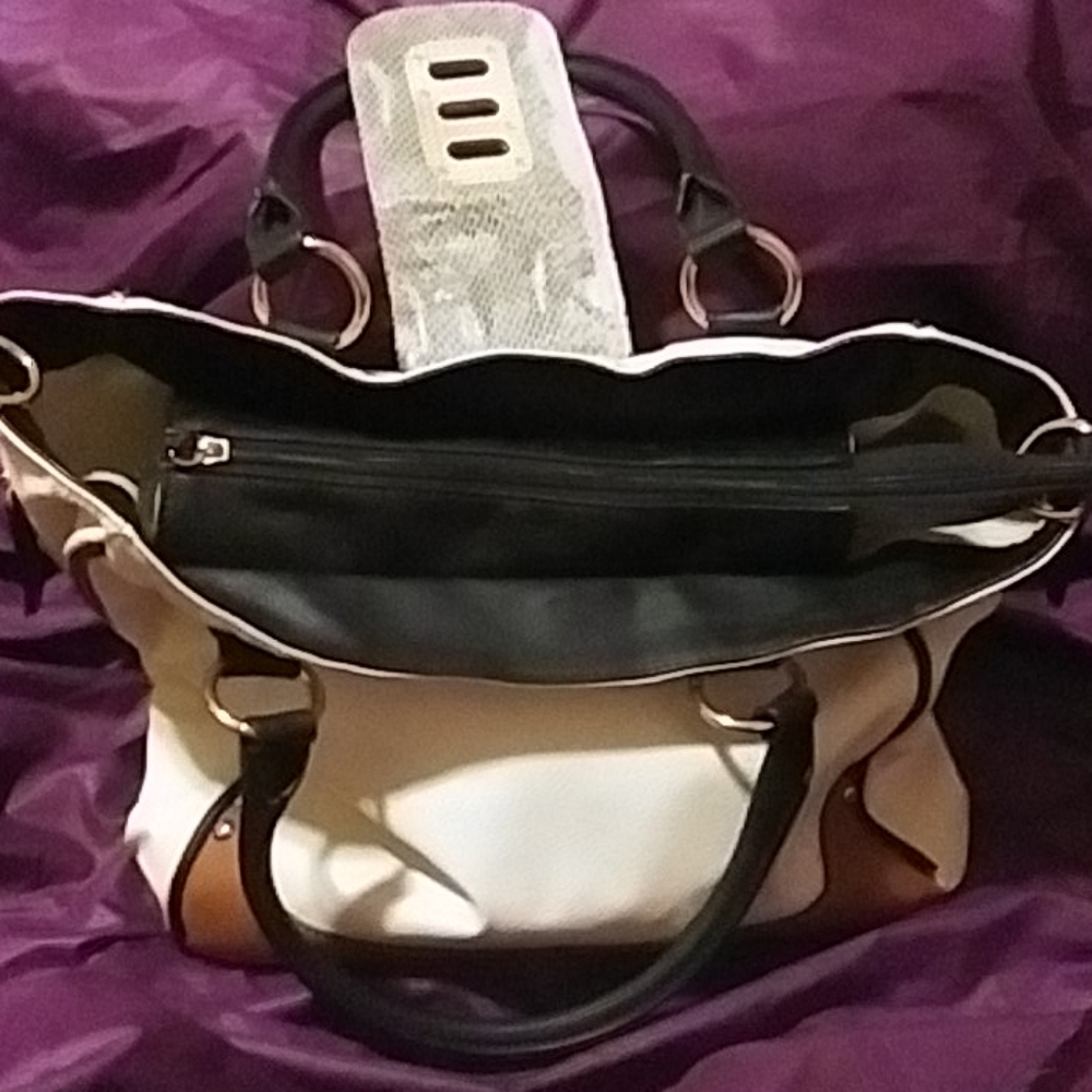 Aldo - Picture 5 of 16